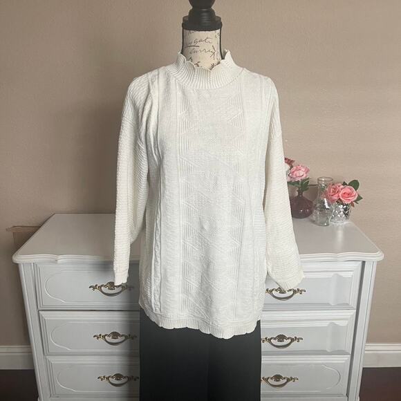 Vintage white sweater size large - Picture 1 of 7